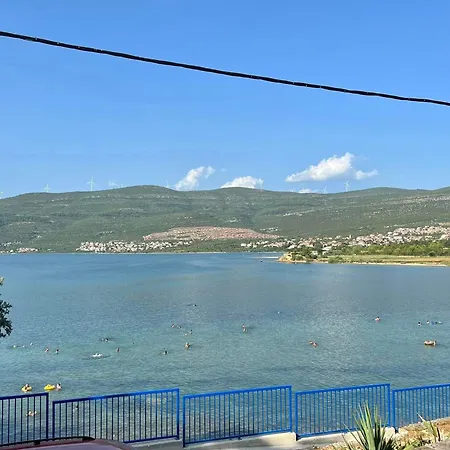Apartament Lidija Karin Donji Donji Karin