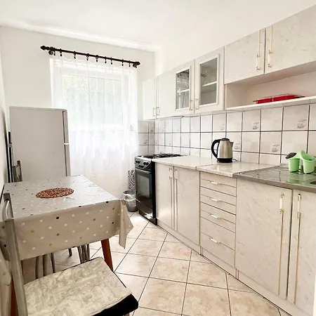 Lidija Karin Donji Apartman *