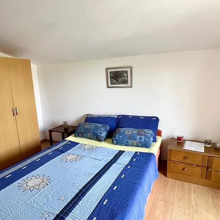 Lidija Karin Donji Apartament