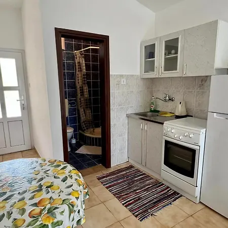 Apartment Lidija Karin Donji *