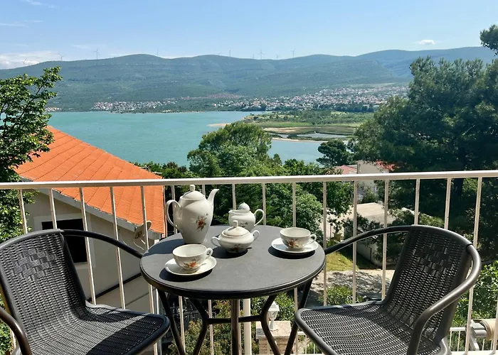 Apartmán Lidija Karin Donji