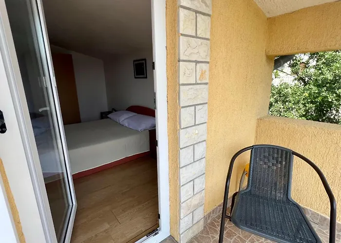 Apartmán Lidija Karin Donji *