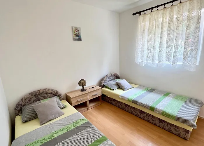 Lidija Karin Donji *