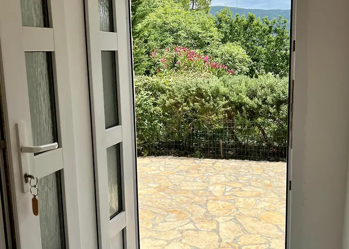 Apartmán Lidija Karin Donji *